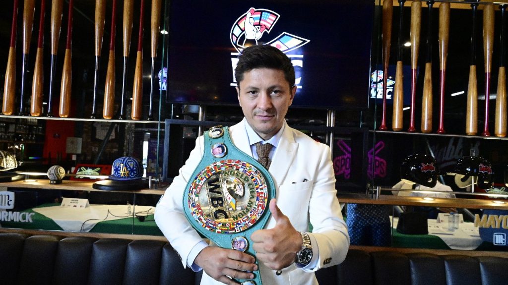 Ronald Gavril, titlu mondial WBC, box românesc, wbc boxing, Ronald Gavril WBC, centura wbc box,, box romania, Ronald Gavril Benavidez, box profesionist România,